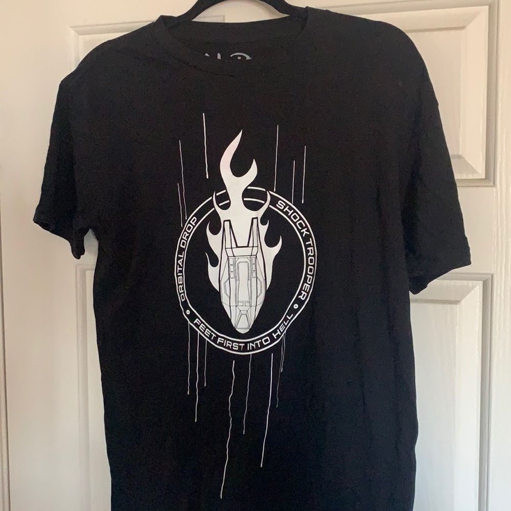 Loot crate exclusive Halo T-shirt. Like new.